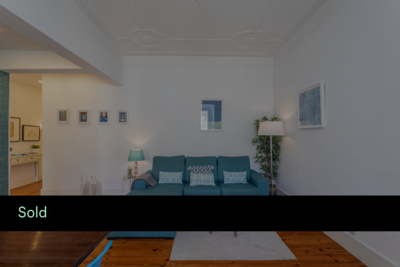 2 Bdr Apartment Arroios